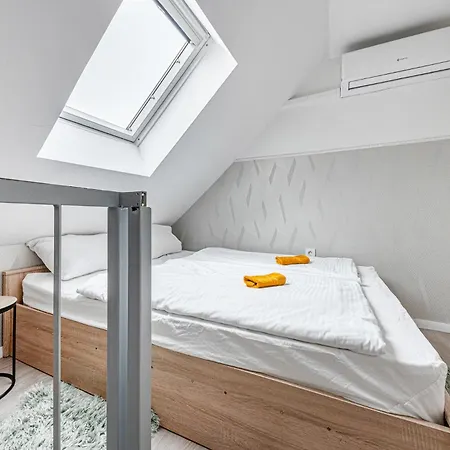 Luminosa Bright Flat With Ac Budapest