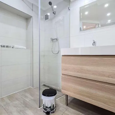Luminosa Bright Flat With Ac Appartement *
