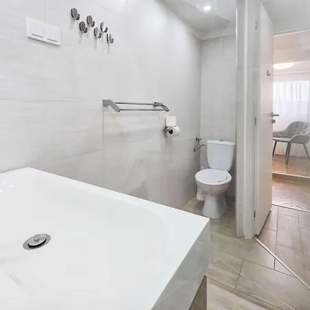 Luminosa Bright Flat With Ac Appartamento *