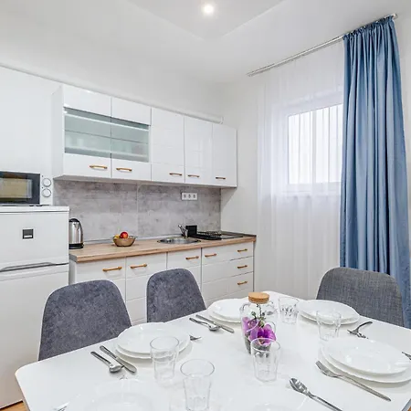 Luminosa Bright Flat With Ac Budapest