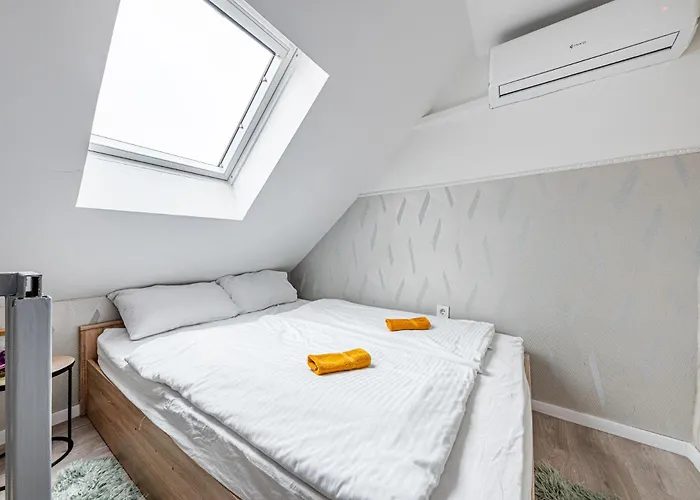 Luminosa Bright Flat With Ac * Будапешт